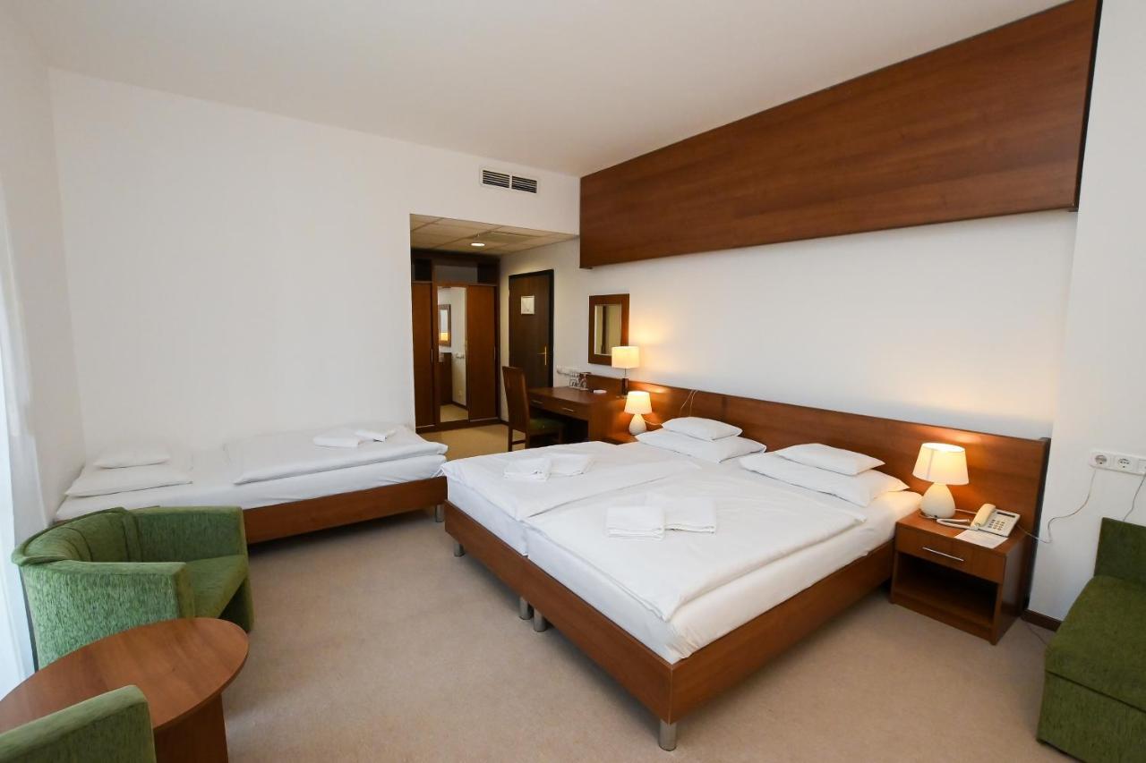 Hotel Kelep Tokaj Bagian luar foto