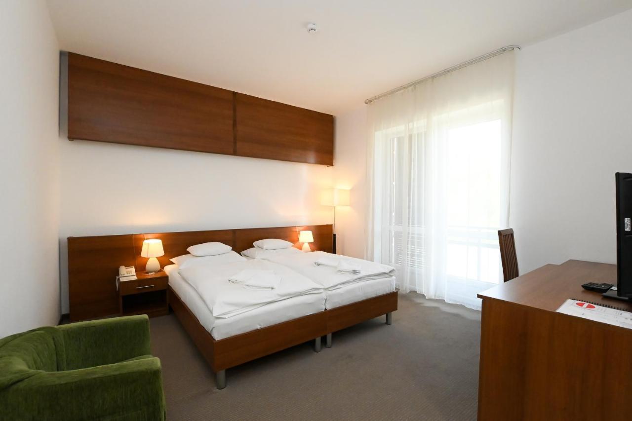Hotel Kelep Tokaj Bagian luar foto