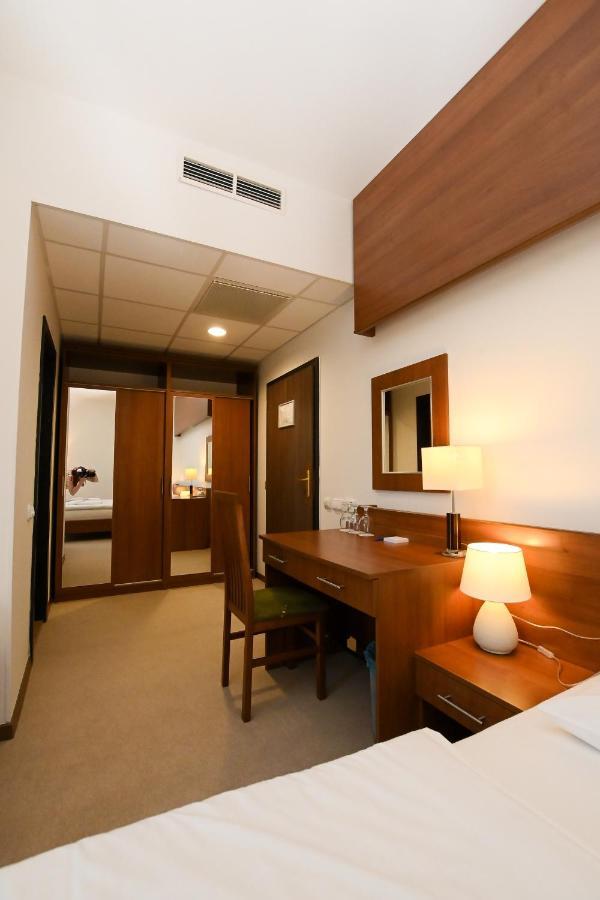 Hotel Kelep Tokaj Bagian luar foto