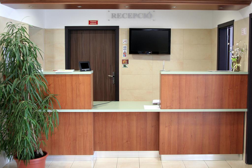 Hotel Kelep Tokaj Bagian luar foto